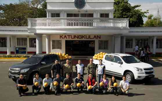 Chevrolet donates more than 17,000 One World Futbols to young Filipinos image
