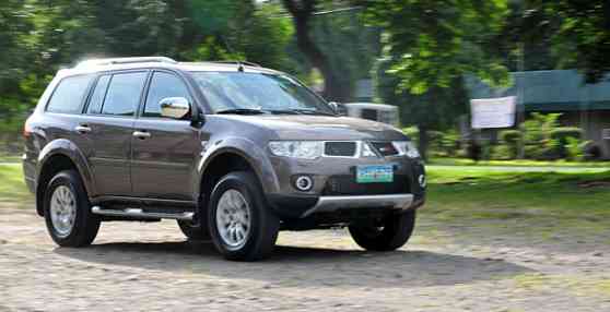 2011 Mitsubishi Montero Sport GTV image