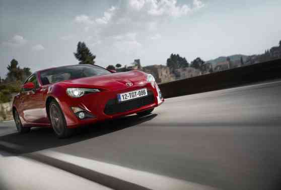 2015 Toyota 86 revealed with new upgrades image