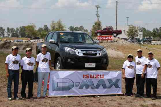 2014 Isuzu D-MAX 4x4 Drive Series kicks off in Pampanga image