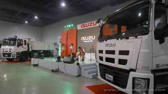 Isuzu PH holds 2014 Truck Fest Manila from June 11-14 at SMX image