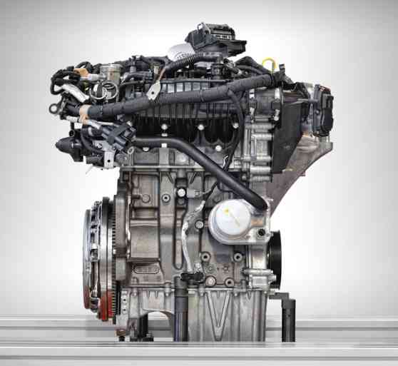 Ford 1.0-liter EcoBoost wins 3rd International Engine of the Year award image