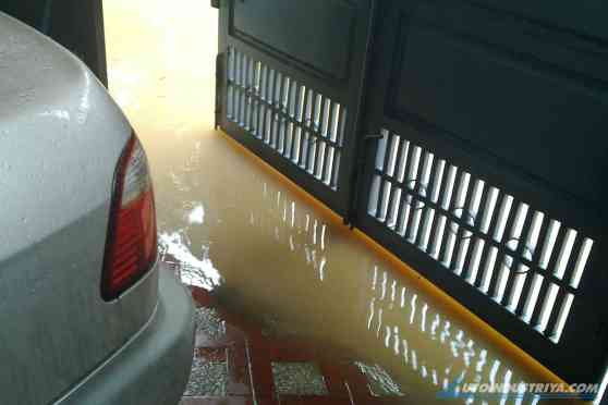 Flood prepping your car image