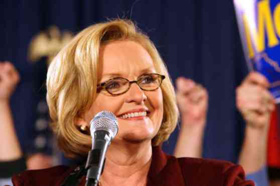 U.S. senator proposes life sentence for auto execs that overlook recalls resulting in fatalities image