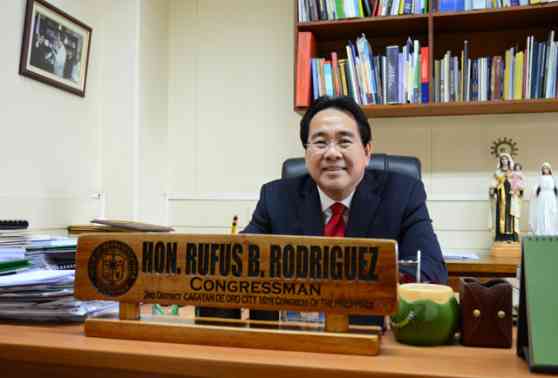 Solon to withdraw bill on additional fees for owners of multiple cars image