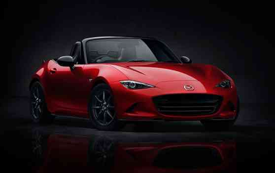 2015 Mazda MX-5 makes much-anticipated global debut image