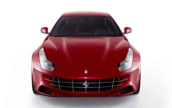 Ferrari is the first automaker to use Apple Carplay image