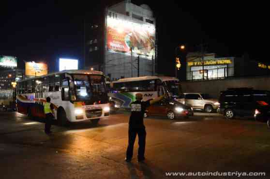 MMDA needs traffic volunteers in 2015 image