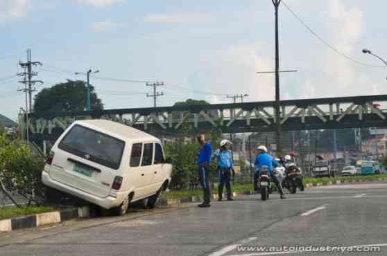 MMDA launches accident alert app image