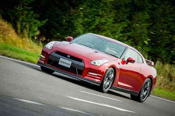 Updated 2015 Nissan GT-R revealed image