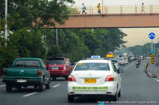 LTFRB proposes new rules for taxi drivers image