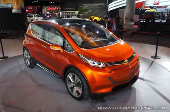 NAIAS 2015: Chevrolet introduces the Bolt EV concept image