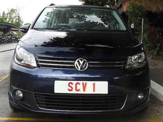 Volkswagen PH donates Touran as alternate Popemobile image