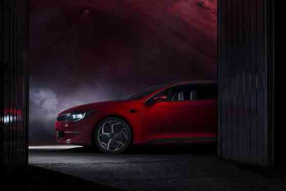 Concept to preview next Kia Optima at 2015 Geneva Motor Show image