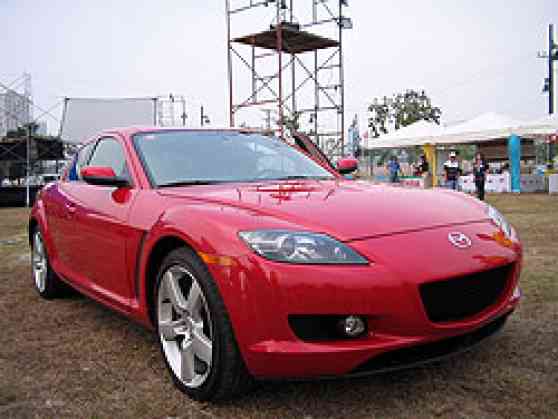 Mitsubishi bolsters CV lineup with 2005 Montero Sport, Grandis image