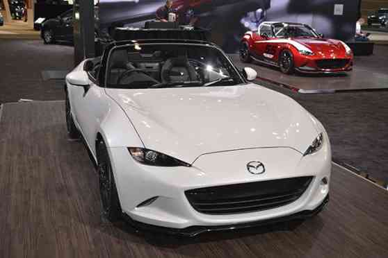 Chicago 2015: Mazda shows accessorized MX-5, reveals engine specs image