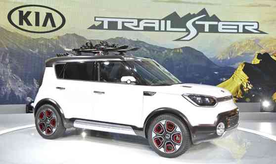 Chicago 2015: Kia shows off Trail'ster concept image