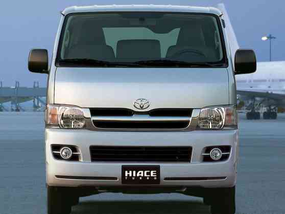 2015 Toyota Hiace Commuter launched in the Philippines image