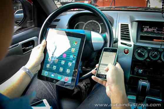 Senator Revilla files bill against gadget use while driving image