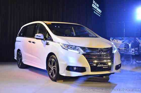 Honda PH gets over 100 reservations for 2015 Odyssey image