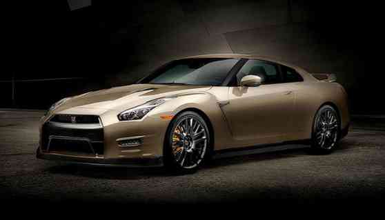 Nissan reveals 2015 GT-R 45th anniversary gold edition image
