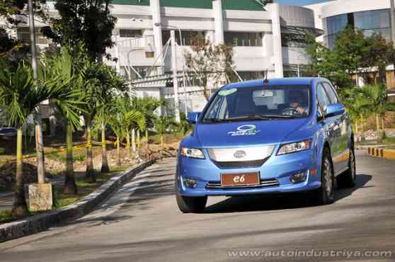 2015 BYD e6 EV image