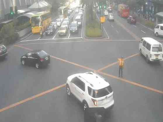 Makati lifts number-coding, releases rerouting for Holy Week 2015 image