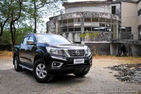2015 Nissan NP300 Navara 2.5L 4x2 EL Calibre image