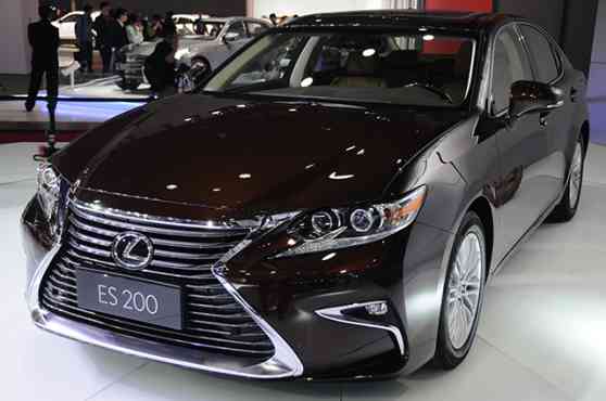 Shanghai 2015: Updated Lexus ES debuts with 2.0-liter powerplant image
