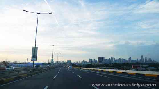 DOTC, MMDA debate on Skyway 3 bus-only lane image