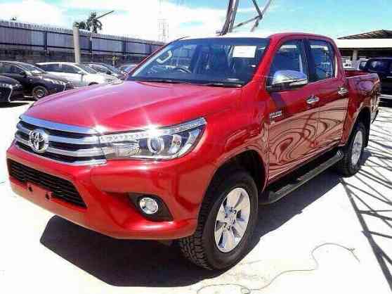 More leaked photos of the all-new 2016 Toyota Hilux surface image
