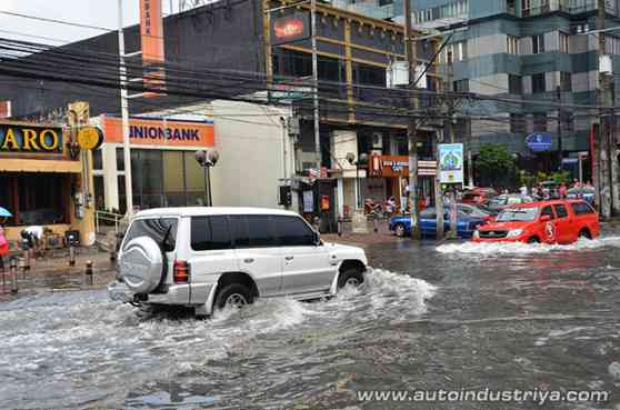 MMDA finds the culprit behind Tomas Morato flooding image