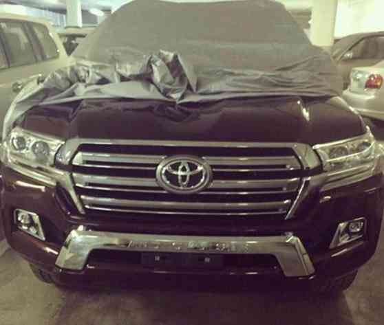 Spied: Are you the 2016 Toyota Land Cruiser? image