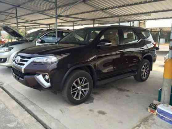 Leaked: 2016 Toyota Fortuner fully uncovered image