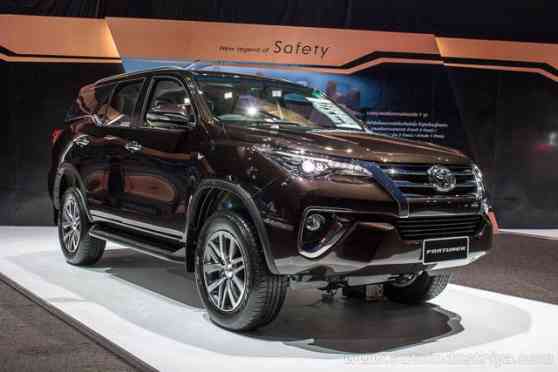 2016 Toyota Fortuner makes official global debut image