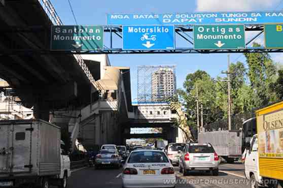 MMDA to ask malls for sale advisory in the future image