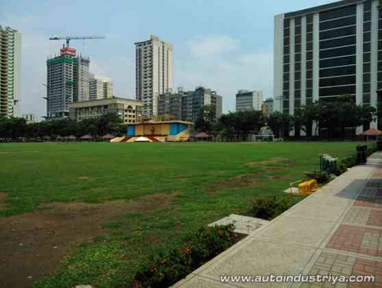 UST says no to DPWH reservoir construction beneath open field image
