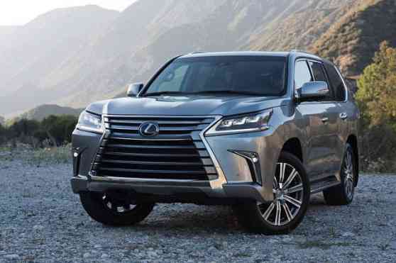 Significantly updated 2016 Lexus LX 570 debuts image
