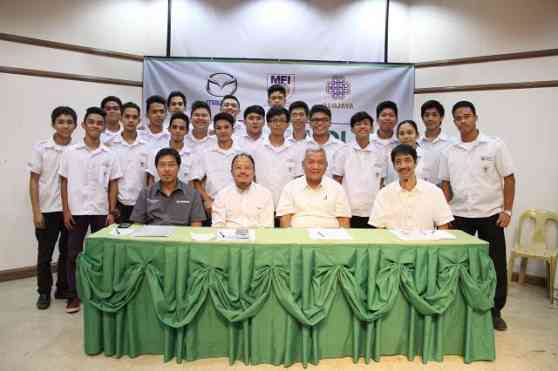 Mazda PH extends scholarship contract with MFI Foundation image