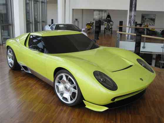 Lamborghini presents the Miura Concept image