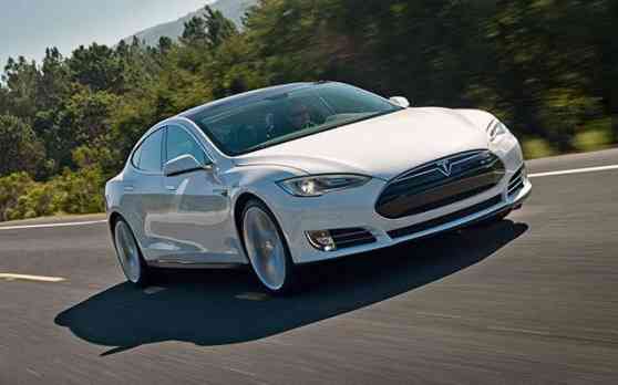 Tesla Model 3 to debut on March 2016, CEO says image