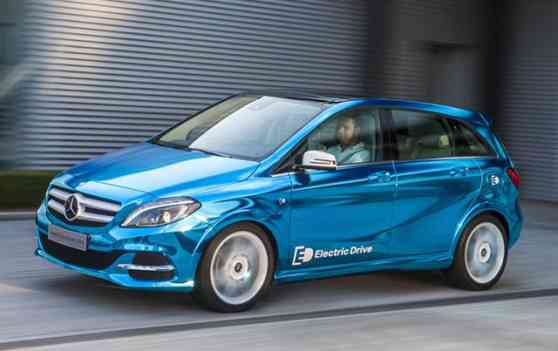 Report: Mercedes-Benz developing all-electric car to rival Tesla image