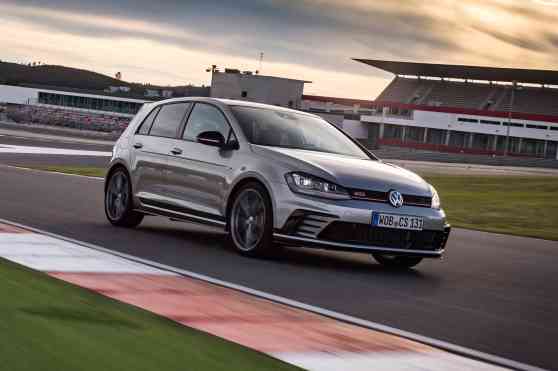 Frankfurt 2015 Preview: Volkswagen unveils 265 PS Golf GTI Clubsport image