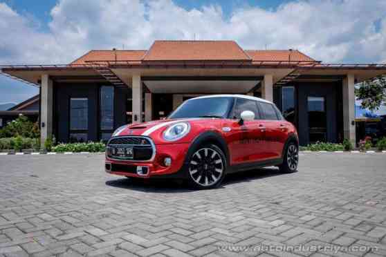 First Drive: 2015 Mini Cooper JCW image