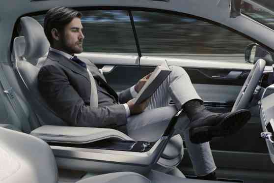 LA 2015: Volvo reveals cabin of the future image