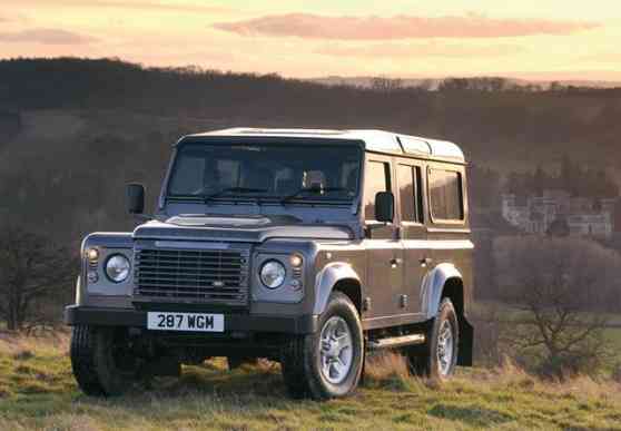 Report: Land Rover to cease production of Defender after 68-year run image