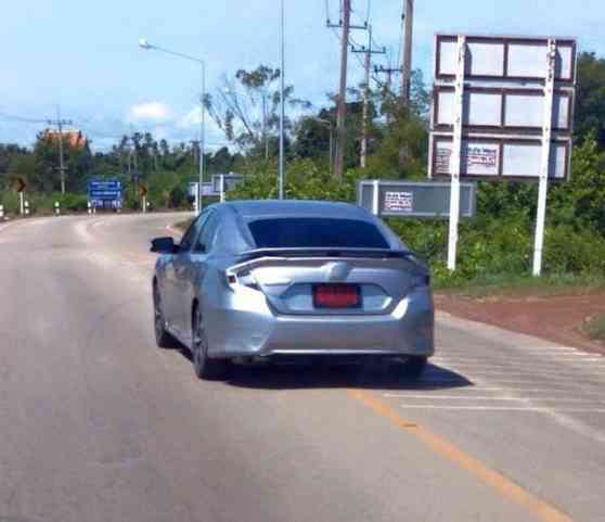 Spied: 2016 Honda Civic spotted in Thailand image