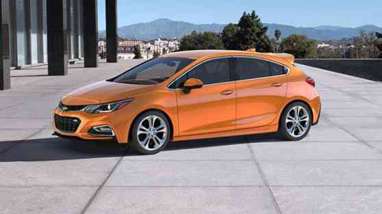 NAIAS 2016 Preview: All-new Chevrolet Cruze Hatch revealed image