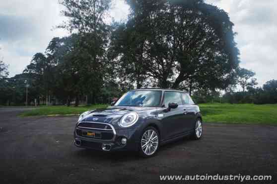 2015 Mini Cooper S 3-door image