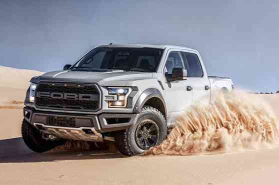 NAIAS 2016: Ford F-150 Raptor Supercrew breaks cover image